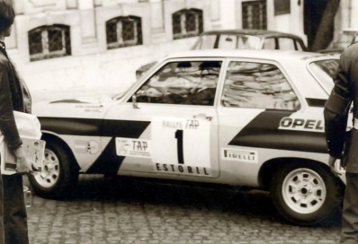 Achim Warmbold - Jean Todt
8º TAP Rallye de Portugal 1974. Opel Ascona 1.9 SR (GG-DR 830). Abandonó por la suspensión trasera en SS13 Manhouce de 24.50 Km.

Del 20 al 23 de Marzo, Estoril, Portugal.
Superficie: asfalto - tierra.

El Rally tenia un total de 2057.00 km de los que 455.00 km divididos en 32 tramos eran especiales.

Se inscribieron 126 equipos, tomaron la salida 120, finalizaron 36.@
Palabras clave: ;Opel;Ascona;Portugal;1974