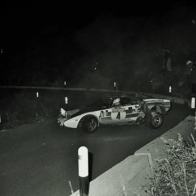 Amilcare Ballestrieri - Silvio Maiga
16º Rally Sanremo 1974. Lancia Stratos HF (TO L52902). Abandonó por accidente.

Del 2 al 5 de Noviembre, Sanremo, Italia.
Superficie: asfalto

El Rally tenia un total de 1805.00 km de los que 408.40 km divididos en 38 tramos eran especieles.

Tomaron la salida 106 equipos, finalizaron 54.@
Palabras clave: ;Lancia;Stratos;Sanremo;1974