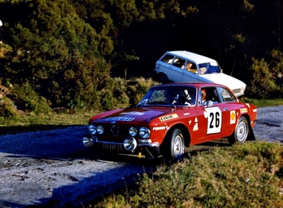 Claude Ballot-Lena - Jean-Claude Morenas
18º Tour de Corse - Rallye de France 1974. Alfa Romeo 2000 GTV. Abandonó por accidente en SS1 Luri - Canari de 23.90 Km.

Del 30 de Noviembre al 1 de Diciembre, Bastia, Córcega, Francia.
Superficie: asfalto.

El Rally tenia un total de 1292 km, de los que 374.90 km divididos en 14 tramos eran especiales.

Tomaron la salida 102 equipos, finalizaron 24.@
Palabras clave: Alfa;Romeo;Corse;Corcega;1974