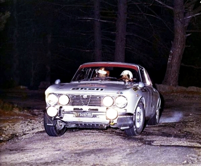 Francis Vincent - Bonnet
18º Tour de Corse - Rallye de France 1974. Opel Commodore. Abandonó.

Del 30 de Noviembre al 1 de Diciembre, Bastia, Córcega, Francia.
Superficie: asfalto.

El Rally tenia un total de 1292 km, de los que 374.90 km divididos en 14 tramos eran especiales.

Tomaron la salida 102 equipos, finalizaron 24.@
Palabras clave: Alfa;Romeo;Alfetta;Corse;Corcega;1974