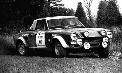 Jean-Paul Perusse - John Bellefleur
2º Rally of the Rideau Lakes 1974. Fiat 124 Abarth Rallye. Abandonó por la caja de cambios antes de reanudar la segunda etapa.

Del 16 al 20 de Octubre, Smith Falls, Canada.
Superficie: tierra.

El Rally tenia un total de 1577.60 Km de los que 383.64 Km divididos en 40 tramos eran especiales (3 de ellos fueron cancelados SS24 Crosby Lake de 6.18 Km, SS25 Bennett Lake de 6.61 Km y SS26 Silver Lake de 3.64 Km).

Se inscribieron 65 equipos, tomaron la salida 51, finalizaron 19.@
Palabras clave: Fiat;Abarth;Canada;1974