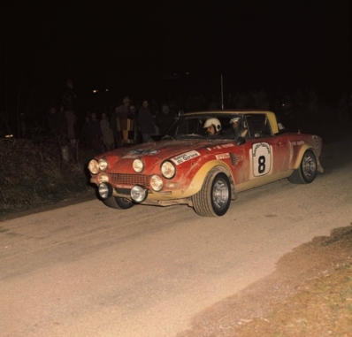 Maurizio Verini - Francesco Rossetti
23º Rally Costa Brava 1975. Fiat 124 Abarth Rallye (Gr.4 FIAT). Clasificado 1º.
Del 14 al 16 de Febrero.
Superficie: Asfalto y Grava / Tierra con un total de 334,50 km cronometrados.
Tomaron la salida 78 equipos, finalizaron 23.
Palabras clave: ;Fiat;Rallye;Costa_Brava;1975