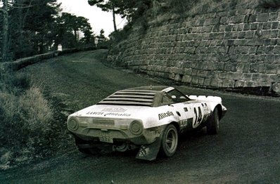 Sandro Munari - Mario Mannucci
43º Rallye Automobile de Monte-Carlo 1975. Lancia Stratos HF (TO L65176). Clasificado 1º.

Del 15 al 23 de Enero, Monte Carlo.
Superficie: asfalto - nieve.

El Rally tenia un total de 2,345.00 Km de los que 472.00 Km divididos en 22 tramos eran especiales.

Se inscribieron 114 equipos, tomaron la salida 96, finalizaron 43.@
Palabras clave: Sandro_Munari;Montecarlo;Lancia;Stratos;1975