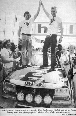 Ove Andersson - Arne Hertz
23º Safari Rally 1975. Peugeot 504 (3501 QT 25). Clasificado 1º.

Del 27 al 31 de Marzo, Nairobi, Kenya, África.
Superficie: tierra.

El Rally tenia un total de 5927 km con 80 controles horarios.

Tomaron la salida 75 equipos, finalizaron 14.@
Palabras clave: Ove_Andersson;Peugeot;Safari;1975;Personajes