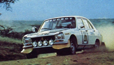 Ove Andersson - Arne Hertz
23º Safari Rally 1975. Peugeot 504 (3501 QT 25). Clasificado 1º.

Del 27 al 31 de Marzo, Nairobi, Kenya, África.
Superficie: tierra.

El Rally tenia un total de 5927 km con 80 controles horarios.

Tomaron la salida 75 equipos, finalizaron 14.@
Palabras clave: Ove_Andersson;Peugeot;Safari;1975