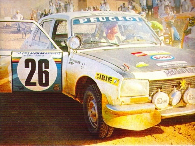 Ove Andersson - Arne Hertz
23º Safari Rally 1975. Peugeot 504 (3501 QT 25). Clasificado 1º.

Del 27 al 31 de Marzo, Nairobi, Kenya, África.
Superficie: tierra.

El Rally tenia un total de 5927 km con 80 controles horarios.

Tomaron la salida 75 equipos, finalizaron 14.@
Palabras clave: Ove_Andersson;Peugeot;Safari;1975