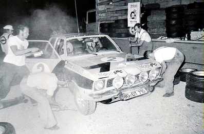 Walter Röhrl - Jochen Berger
22º Acropolis Rally 1975. Opel Ascona 1.9 SR (GG-DT 710). Clasificado 1º.

Del 24 al 31 de Mayo, Atenas, Grecia.
Superficie: tierra.

El Rally se dividia en 4 etapas con un total de 2639.88 km de los que 580.00 km divididos en 49 tramos eran especiales.

Tomaron la salida 87 equipos, finalizaron 17.@

Palabras clave: Walter_Röhrl;Jochen_Berger;Opel;Ascona;Acropolis;Grecia;1975