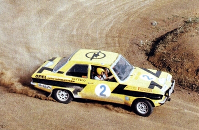 Walter Röhrl - Jochen Berger
22º Acropolis Rally 1975. Opel Ascona 1.9 SR (GG-DT 710). Clasificado 1º.

Del 24 al 31 de Mayo, Atenas, Grecia.
Superficie: tierra.

El Rally se dividia en 4 etapas con un total de 2639.88 km de los que 580.00 km divididos en 49 tramos eran especiales.

Tomaron la salida 87 equipos, finalizaron 17.@

Palabras clave: Walter_Röhrl;Jochen_Berger;Opel;Ascona;Acropolis;Grecia;1975