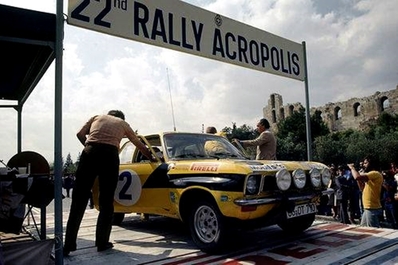Walter Röhrl - Jochen Berger
22º Acropolis Rally 1975. Opel Ascona 1.9 SR (GG-DT 710). Clasificado 1º.

Del 24 al 31 de Mayo, Atenas, Grecia.
Superficie: tierra.

El Rally se dividia en 4 etapas con un total de 2639.88 km de los que 580.00 km divididos en 49 tramos eran especiales.

Tomaron la salida 87 equipos, finalizaron 17.@

Palabras clave: Walter_Röhrl;Jochen_Berger;Opel;Ascona;Acropolis;Grecia;1975;Parque_Cerrado