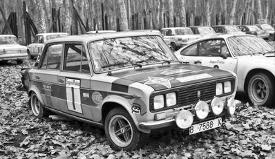 Parque Cerrado del 11º Rally Catalunya 1975
En Girona "Parc de les Deveses"

Seat 1430 Especial 1800 -Gr.2 SEAT Competición- (B-7588-X) de Antonio Zanini - Eduardo Martinez Adam, clasificado 1º.

También se puede ver el Porsche 911 Carrera RSR (VD 20246) de Marc Etchebers - Marie-Christine Etchebers-Rives, clasificado 3º.

Del 29 al 30 de Noviembre.
Superficie: asfalto.

Tomaron la salida 82 equipos, finalizaron 37.

© Vicenç Abad.@@
Palabras clave: Antonio_Zanini;Catalunya;Seat;1975;Parque_Cerrado