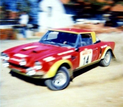 Maurizio Verini - Francesco Rossetti
17º Rallye Sanremo 1975. Fiat 124 Abarth Rallye (TO L69745). Clasificado 2º.

Del 1 al 4 de Octubre, Sanremo, Imperia, Liguria, Italia.
Superficie: tierra - asfalto.

El Rally tenia un total de 1736.00 km de los que 977.00 km divididos en 39 tramos eran especiales.

Tomaron la salida 118 equipos, finalizaron 33.@
Palabras clave: ;Fiat;Abarth;Spider;Sanremo;1975