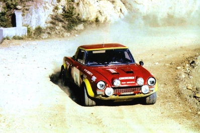 Maurizio Verini - Francesco Rossetti
17º Rallye Sanremo 1975. Fiat 124 Abarth Rallye (TO L69745). Clasificado 2º.

Del 1 al 4 de Octubre, Sanremo, Imperia, Liguria, Italia.
Superficie: tierra - asfalto.

El Rally tenia un total de 1736.00 km de los que 977.00 km divididos en 39 tramos eran especiales.

Tomaron la salida 118 equipos, finalizaron 33.

© Morelli-Bertier
@@
Palabras clave: ;Fiat;Abarth;Spider;Sanremo;1975