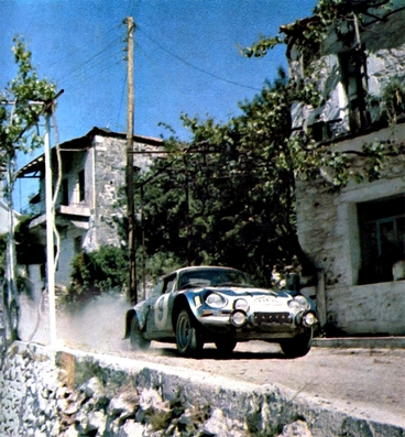 Tassos Livieratos (Siroco) - Miltos Andriopoulos
22º Acropolis Rally 1975. Alpine-Renault A110 1800 (399680). Clasificado 2º.

Del 24 al 31 de Mayo, Atenas, Grecia.
Superficie: tierra.

El Rally se dividia en 4 etapas con un total de 2639.88 km de los que 580.00 km divididos en 49 tramos eran especiales.

Tomaron la salida 87 equipos, finalizaron 17.@
Palabras clave: Alpine;Renault;Acropolis;grecia;1975
