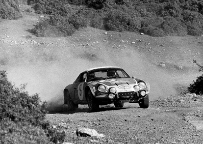Tassos Livieratos (Siroco) - Miltos Andriopoulos
22º Acropolis Rally 1975. Alpine-Renault A110 1800 (399680). Clasificado 2º.

Del 24 al 31 de Mayo, Atenas, Grecia.
Superficie: tierra.

El Rally se dividia en 4 etapas con un total de 2639.88 km de los que 580.00 km divididos en 49 tramos eran especiales.

Tomaron la salida 87 equipos, finalizaron 17.@
Palabras clave: Alpine;Renault;Acropolis;grecia;1975