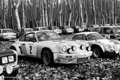 Parque Cerrado del 11º Rally Catalunya 1975
En Girona "Parc de les Deveses"

Porsche 911 Carrera RSR (VD 20246) de Marc Etchebers - Marie-Christine Etchebers-Rives, clasificado 3º.

Del 29 al 30 de Noviembre.
Superficie: asfalto.

Tomaron la salida 82 equipos, finalizaron 37.

© Vicenç Abad.@
Palabras clave: Porsche;Seat;Marc_Etchebers;RSR;Carrera;Catalunya;1975;Parque_Cerrado