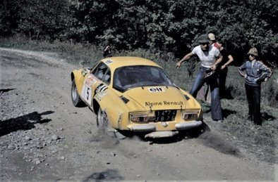 Jean-Luc Thérier - Michel Vial
17º Rally Sanremo 1975. Alpine-Renault A110 1800 (1474 JB 76). Clasificado 3º.

Del 1 al 4 de Octubre, Sanremo, Imperia, Liguria, Italia.
Supeerficie: tierra - asfalto.

El Rally tenia un total de 1736.00 km de los que 977.00 km divididos en 39 tramos eran especiales.

Tomaron la salida 118 equipos, finalizaron 33.@
Palabras clave: Jean-Luc_Therier;Renault;Alpine;A110;Sanremo;1975