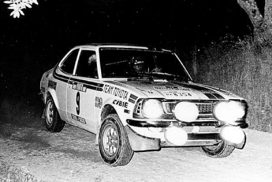Ove Andersson - Arne Hertz
9º Rallye de Portugal - Vinho do Porto 1975. Toyota Corolla Levin TE 27. Clasificado 3º.

Del 18 al 21 de Julio, Estoril, Cascais, Lisboa, Portugal.
Superficie: asfalto - tierra.

El Rally tenia un total de 2006.50 Km de los que 514.80 Km divididos en 34 tramos eran especiales.

Tomaron la salida 73 equipos, finalizaron 22.@
Palabras clave: Ove_Andersson;Portugal;Toyota;Corolla;1975