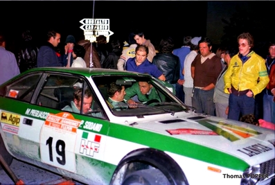 Mauro Pregliasco - Piero Sodano
17º Rally Sanremo 1975. Lancia Beta Coupé (TO M80840). Clasificado 4º.

Del 1 al 4 de Octubre, Sanremo, Imperia, Liguria, Italia.
Supeerficie: tierra - asfalto.

El Rally tenia un total de 1736.00 km de los que 977.00 km divididos en 39 tramos eran especiales.

Tomaron la salida 118 equipos, finalizaron 33.

© Thomas Popper
@
Palabras clave: Mauro_Pregliasco;Lancia;Sanremo;1975