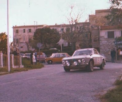 Alfredo Fagnola - Elvio Novarese
8º Rally dell'Isola d'Elba 1975. Alfa Romeo Alfetta GTV. Clasificado 8º.

Del 17 al 19 de Abril, Portoferraio, Italia.

Superficie: Asfalto con 295.20 km cronometrados divididos en 34 especiales.

Tomaron la salida 109 equipos, finalizaron 37.@
Palabras clave: Alfredo_Fagnola;Elvio_Novarese;Elba;Alfa_Romeo;1975