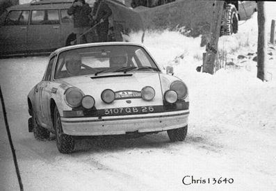 Noël Labaune - Jean Maurin
43º Rallye Automobile de Monte-Carlo 1975. Porsche 911 Carrera RS 2.7 (3107 QB 26). Clasificado 9º.

Del 15 al 23 de Enero, Monte Carlo.
Superficie: asfalto - nieve.

El Rally tenia un total de 2,345.00 Km de los que 472.00 Km divididos en 22 tramos eran especiales.

Se inscribieron 114 equipos, tomaron la salida 96, finalizaron 43.@
Palabras clave: Porsche;Carrera;Montecarlo;1975;nieve