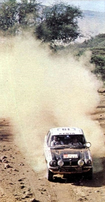 Prem Choda - Pauru Choda
23º Safari Rally 1975. Mitsubishi Colt Lancer. Clasificado 10º.

Del 27 al 31 de Marzo, Nairobi, Kenya, África.
Superficie: tierra.

El Rally tenia un total de 5927 km con 80 controles horarios.

Tomaron la salida 75 equipos, finalizaron 14.@
Palabras clave: Mitsubishi;Colt;Lancer;Safari;1975