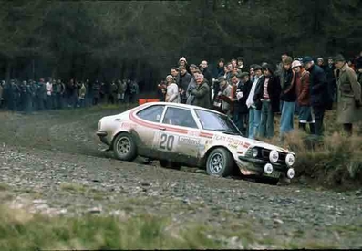 Chris Sclater - Martin Holmes
24º Lombard RAC Rally 1975. Toyota Corolla Levin TE27. Clasificado 23º.

Del 22 al 26 de Noviembre, York, Yorkshire, Inglaterra.
Superficie: tierra.

El Rally tenia 72 tramos especiales (2 de ellos fueron cancelados, SS7 Wykeham y SS25 Chargot Wood).

Se inscribieron 250 equipos, tomaron la salida 236, finalizaron 104.@
Palabras clave: ;Gran_Bretaña;Toyota;Corolla;1975