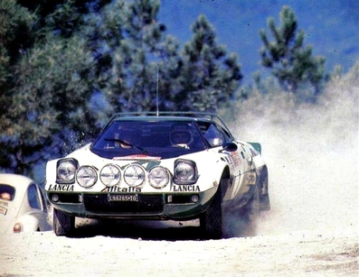 Sandro Munari - Mario Mannucci
17º Rally Sanremo 1975. Lancia Stratos HF (TO-96265L). Abandonó por pinchazo/reventón de rueda.

Del 1 al 4 de Octubre, Sanremo, Imperia, Liguria, Italia.
Superficie: tierra - asfalto.

El Rally tenia un total de 1736.00 km de los que 977.00 km divididos en 39 tramos eran especiales.

Tomaron la salida 118 equipos, finalizaron 33.@
Palabras clave: Sandro_Munari;Lancia;Stratos;Sanremo;1975