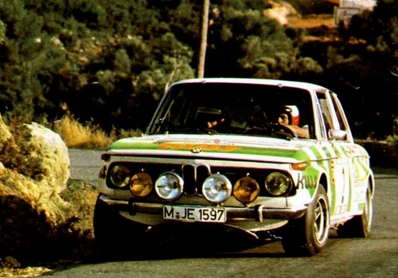 Achim Warmbold - John Davenport
9º Rallye de Portugal - Vinho do Porto 1975. BMW 2002 Tii (M-JE 1597). Abandonó por el eje trasero (cardán).

Del 18 al 21 de Julio, Estoril, Cascais, Lisboa, Portugal.
Superficie: asfalto - tierra.

El Rally tenia un total de 2006.50 Km de los que 514.80 Km divididos en 34 tramos eran especiales.

Tomaron la salida 73 equipos, finalizaron 22.@
Palabras clave: ;BMW;Portugal;1975