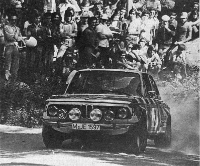 Achim Warmbold - John Davenport
9º Rallye de Portugal - Vinho do Porto 1975. BMW 2002 Tii (M-JE 1597). Abandonó por el eje trasero (cardán).

Del 18 al 21 de Julio, Estoril, Cascais, Lisboa, Portugal.
Superficie: asfalto - tierra.

El Rally tenia un total de 2006.50 Km de los que 514.80 Km divididos en 34 tramos eran especiales.

Tomaron la salida 73 equipos, finalizaron 22.@
Palabras clave: ;BMW;Portugal;1975