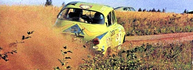 Stig Blomqvist - Hans Sylvan
25º Jyväskylän Suurajot - Rally of the 1000 Lakes 1975. Saab 96 V4 (HKW 434).

Descalificado antes de la salida a SS11 Maenkyla de 3.30 km.
El motivo de la descalificación fue por pasar con exceso de velocidad por un pueblo donde el limite era 60 km/h y pasó a 73 km/h.

Del 29 al 31 de Agosto, Jyväskylä, Finlandia.
Superficie: tierra.

El Rally tenia un total de 1332.00 km de los que 287.50 km divididos en 42 tramos eran especiales.

Tomaron la salida 98 equipos, finalizaron 60.@
Palabras clave: Stig_Blomqvist;Saab;Finlandia;1975
