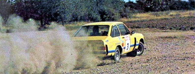 Timo Makinen - Henry Liddon
17º Rallye Sanremo 1975. Ford Escort RS 1800 MKII (KHK 982N). Abandonó por destruir los neumáticos durante la disputa de uno de los tramos.

Del 1 al 4 de Octubre, Sanremo, Imperia, Liguria, Italia.
Superficie: tierra - asfalto.

El Rally tenia un total de 1736.00 km de los que 977.00 km divididos en 39 tramos eran especiales.

Tomaron la salida 118 equipos, finalizaron 33.

(Ésta foto son tests con el coche de la carrera una vez finalizado el Rallye con Jeremy Walton al volante).
@
Palabras clave: Timo_Makinen;Ford;Escort;RS1800;Sanremo;1975