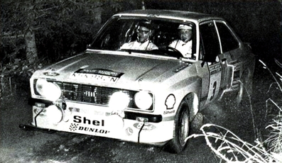 Timo Makinen - Henry Liddon
17º Rallye Sanremo 1975. Ford Escort RS 1800 MKII (KHK 982N). Abandonó por destruir los neumáticos durante la disputa de uno de los tramos.

Del 1 al 4 de Octubre, Sanremo, Imperia, Liguria, Italia.
Superficie: tierra - asfalto.

El Rally tenia un total de 1736.00 km de los que 977.00 km divididos en 39 tramos eran especiales.

Tomaron la salida 118 equipos, finalizaron 33.@
Palabras clave: Timo_Makinen;Ford;Escort;RS1800;Sanremo;1975