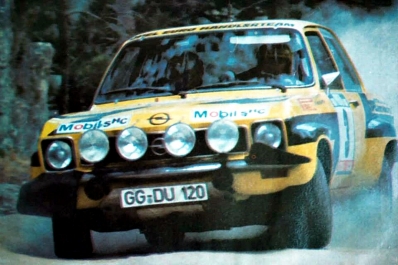 Walter Röhrl - Jochen Berger
9º Rallye de Portugal - Vinho do Porto 1975. Opel Ascona 1.9 SR (GG-DU 120). Abandonó por problemas eléctricos.

Del 18 al 21 de Julio, Estoril, Cascais, Lisboa, Portugal.
Superficie: asfalto - tierra.

El Rally tenia un total de 2,006.50 Km de los que 514.80 Km divididos en 34 tramos eran especiales.

Tomaron la salida 73 equipos, finalizaron 22.@
Palabras clave: Walter_Röhrl;Opel;Ascona;Portugal;1975