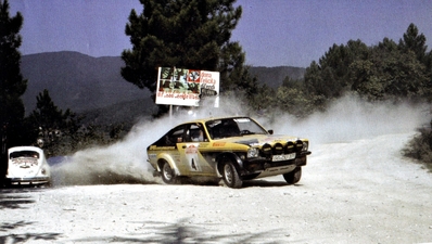 Walter Röhrl - Jochen Berger
17º Rallye Sanremo 1975. Opel Kadett GT/E (GG-DU 371). Abandonó por el eje de transmisión.

Del 1 al 4 de Octubre, Sanremo, Imperia, Liguria, Italia.
Superficie: tierra - asfalto.

El Rally tenia un total de 1736.00 km de los que 977.00 km divididos en 39 tramos eran especiales.

Tomaron la salida 118 equipos, finalizaron 33.@
Palabras clave: Walter_Röhrl;Opel;Kadett;GT/E;Sanremo;1975