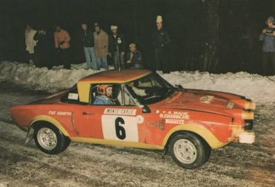 Bernard Darniche - Alain Mahé
43º Rallye Automobile de Monte-Carlo 1975. Fiat 124 Abarth Rallye (TO K81051). Abandonó por motor en SS4 Molini di Triora - Pigna de 20.50 km.
Fiat Rally

Del 15 al 23 de Enero, Monte Carlo.
Superficie: asfalto - nieve.

El Rally tenia un total de 2,345.00 Km de los que 472.00 Km divididos en 22 tramos eran especiales.

Se inscribieron 114 equipos, tomaron la salida 96, finalizaron 43.@

Palabras clave: Fiat;Abarth;Montecarlo;1975