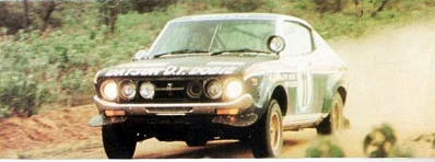 Harry Kallstrom - Sture Bostrom
23º Safari Rally 1975. Datsun Violet 710. Abandonò por motor.

Del 27 al 31 de Marzo, Nairobi, Kenya, África.
Superficie: tierra.

El Rally tenia un total de 5927 km con 80 controles horarios.

Tomaron la salida 75 equipos, finalizaron 14.@
Palabras clave: ;Safari;1975;Datsun;Violet