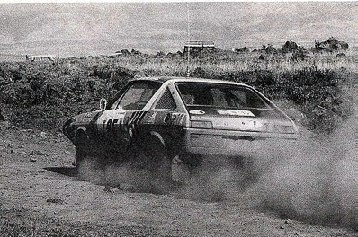 Jean-François Piot - Jean de Alexandris
23º Safari Rally 1975. Renault 17 Gordini. Abandonò por el embrague.

Del 27 al 31 de Marzo, Nairobi, Kenya, África.
Superficie: tierra.

El Rally tenia un total de 5927 km con 80 controles horarios.

Tomaron la salida 75 equipos, finalizaron 14.@
Palabras clave: ;Renault;Gordini;Safari;1975