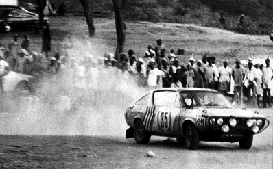 Jean-François Piot - Jean de Alexandris
23º Safari Rally 1975. Renault 17 Gordini. Abandonò por el embrague.

Del 27 al 31 de Marzo, Nairobi, Kenya, África.
Superficie: tierra.

El Rally tenia un total de 5927 km con 80 controles horarios.

Tomaron la salida 75 equipos, finalizaron 14.@
Palabras clave: ;Renault;Gordini;Safari;1975