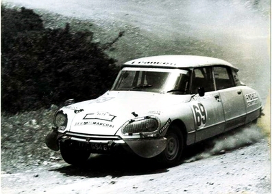 Roland Therond - Xavier Gervoson
22º Acropolis Rally 1975. Citröen DS 21. Abandonó, desconocemos el motivo.

Del 24 al 31 de Mayo, Atenas, Grecia.
Superficie: tierra.

El Rally se dividia en 4 etapas con un total de 2639.88 km de los que 580.00 km divididos en 49 tramos eran especiales.

Tomaron la salida 87 equipos, finalizaron 17.@
Palabras clave: Citroen;Acropolis;Grecia;1975