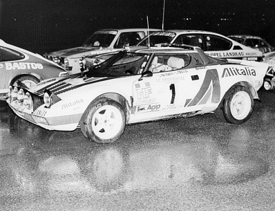 Sandro Munari - Silvio Maiga
20º Tour de Corse 1976. Lancia Stratos HF (TO N41648). Clasificado 1º.

Del 6 al 7 de Noviembre, Ajaccio, Córcega, Francia.
Superficie: asfalto.

El Rally tenia un total de 1340.00 km de los que 630 km divididos en 9 tramos eran especiales.

Kilómetros de cada uno de los 9 tramos:
SS1 - Casta - Pietra Moneta de 17 Km
SS2 - Calvi - Liamone de 145,20 Km
SS3 - Aqua Doria - Stiliccione de 16,50 Km
SS4 - Porto - Vecchio - Prunelli de 166,40 Km
SS5 - Kamiesch - Bavella - Zonza de 28,60 Km
SS6 - Tavera - Bastelica de 17,10 Km
SS7 - Palneca - Francardo de 137,90 Km
SS8 - Morosaglia - Alistro de 76,40 Km
SS9 - Talasani - La Castanaccia - La Porta de 24,90 Km.

Tomaron la salida 88 equipos, finalizaron 11.
@
Palabras clave: Sandro_Munari;Lancia;Stratos;Corcega;1976;Corse