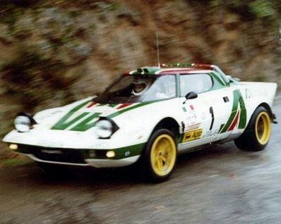 Sandro Munari - Silvio Maiga
20º Tour de Corse 1976. Lancia Stratos HF (TO N41648). Clasificado 1º.

Del 6 al 7 de Noviembre, Ajaccio, Córcega, Francia.
Superficie: asfalto.

El Rally tenia un total de 1340.00 km de los que 630 km divididos en 9 tramos eran especiales.

Kilómetros de cada uno de los 9 tramos:
SS1 - Casta - Pietra Moneta de 17 Km
SS2 - Calvi - Liamone de 145,20 Km
SS3 - Aqua Doria - Stiliccione de 16,50 Km
SS4 - Porto - Vecchio - Prunelli de 166,40 Km
SS5 - Kamiesch - Bavella - Zonza de 28,60 Km
SS6 - Tavera - Bastelica de 17,10 Km
SS7 - Palneca - Francardo de 137,90 Km
SS8 - Morosaglia - Alistro de 76,40 Km
SS9 - Talasani - La Castanaccia - La Porta de 24,90 Km.

Tomaron la salida 88 equipos, finalizaron 11.
@
Palabras clave: Sandro_Munari;Lancia;Stratos;Corcega;1976;Corse