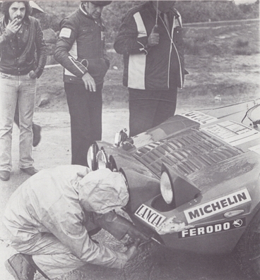Bernard Darniche - Alain Mahé
24º RACE Rallye de España 1976. Lancia Stratos HF. Clasificado 2º.

Bernard Darniche compitió solo para conseguir puntos para el Campeonato.
Sin reconocimientos previos llegó el mismo día que daba comienzo la prueba.

Del 22 al 24 de Octubre, Madrid, Circuito del Jarama, España.
Superficie: asfalto - tierra.
Puntuable para el Campeonato Europa de Rallys para conductores con coeficiente 4.

El Rally tenia un total de 1210.5 km de los que 269.3 km divididos en 31 ramos eran especiales.

Se inscribieron 77 equipos, tomaron la salida 66, finalizaron 45.@
Palabras clave: ;Lancia;Stratos;España;1976;Spain