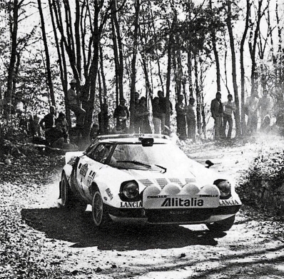 Sandro Munari - Silvio Maiga
18º Rally Sanremo 1976. Lancia Stratos HF (TO N41648). Clasificado 2º.

Del 6 al 9 de Octubre, Sanremo, Imperia, Liguria, Italia.
Superficie: asfalto.

El Rally tenia un total de 1509 km de los que 780 Km divididos en 36 tramos eran especiales, (2 de ellos fueron cancelados SS9 y SS30).

Tomaron la salida 133 equipos, finalizaron 68.@
Palabras clave: Sandro_Munari;Silvio_Maiga;Lancia;Stratos;Sanremo;1976
