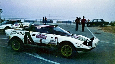 Sandro Munari - Silvio Maiga
18º Rally Sanremo 1976. Lancia Stratos HF (TO N41648). Clasificado 2º.

Del 6 al 9 de Octubre, Sanremo, Imperia, Liguria, Italia.
Superficie: asfalto.

El Rally tenia un total de 1509 km de los que 780 Km divididos en 36 tramos eran especiales, (2 de ellos fueron cancelados SS9 y SS30).

Tomaron la salida 133 equipos, finalizaron 68.@
Palabras clave: Sandro_Munari;Silvio_Maiga;Lancia;Stratos;Sanremo;1976