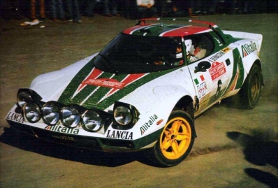 Raffaele (Lele) Pinto - Arnaldo Bernacchini
18º Rally de Sanremo 1976. Lancia Stratos HF (TO L64137). Clasificado 3º.

Del 6 al 9 de Octubre, Sanremo, Imperia, Liguria, Italia.
Superficie: asfalto.

El Rally tenia un total de 1509 km de los que 780 Km divididos en 36 tramos eran especiales, (2 de ellos fueron cancelados SS9 y SS30).

Tomaron la salida 133 equipos, finalizaron 68.@
Palabras clave: Raffaele_Pinto;Lancia;Stratos;Sanremo;1976