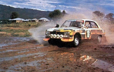 Bert Shankland - Brian Barton
24º Safari Rally 1976. Peugeot 504 (4018 QP 25). Clasificado 4º.

Del 15 al 19 de Abril, Nairobi, Kenya, África.
Superficie: tierra.

El Rally tenia un total de 4950 Km, desconocemos los CH que habí­an.

Tomaron la salida 65 equipos, finalizaron 14.@
Palabras clave: ;Safari;Peugeot;1976