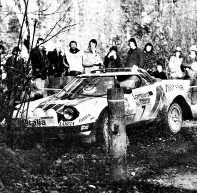 Sandro Munari - Silvio Maiga
25º Lombard RAC Rally 1976. Lancia Stratos HF (TO L64137). Clasificado 4º.

Del 27 al 30 de Noviembre, Bath, Inglaterra.
Superficie: tierra.

El Rally tenia un total de 3248 km de los que 504 km divididos en 76 tramos eran especiales, (6 de ellos fueron cancelados, SS2 Speech House, km? SS34 Greystoke, km? SS37 cancelada antes del inicio, km? SS41 Egdon, km? y SS42 Anglebury, km?).

Tomaron la salida 200 equipos, finalizaron 71.@
Palabras clave: Sandro_Munari;Silvio_Maiga;Lancia;Stratos;Gran_Bretaña;1976;RAC_Rally