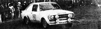 William (Billy) Coleman - Dan O'Sullivan
25º Lombard RAC Rally 1976. Ford Escort RS 1800 MKII (HHJ 701N). Clasificado 6º.

Del 27 al 30 de Noviembre, Bath, Inglaterra.
Superficie: tierra.

El Rally tenia un total de 3248 km de los que 504 km divididos en 76 tramos eran especiales, (6 de ellos fueron cancelados, SS2 Speech House, km? SS34 Greystoke, km? SS37 cancelada antes del inicio, km? SS41 Egdon, km? y SS42 Anglebury, km?).

Tomaron la salida 200 equipos, finalizaron 71.@
Palabras clave: ;Ford;Escort;MKII;Gran_Bretaña;RAC_Rally;1976