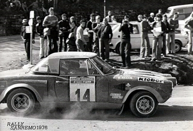 Livio Lorenzelli - Mario Necco
18º Rally de Sanremo 1976. Fiat Abarth 124 Rallye (TO-M46461). Clasificado 6º.

Del 6 al 9 de Octubre, Sanremo, Imperia, Liguria, Italia.
Superficie: asfalto.

El Rally tenia un total de 1509 km de los que 780 Km divididos en 36 tramos eran especiales, (2 de ellos fueron cancelados SS9 y SS30).

Tomaron la salida 133 equipos, finalizaron 68.@
Palabras clave: Fiat;Abarth;Rallye;Sanremo;1976