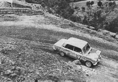 Stasys Brundza - Arvydas Girdauskas
23º Acropolis Rally 1976. Lada 1600 (00 22 ABO). Clasificado 6º.

Del 22 al 28 de Mayo, Atenas, Grecia.
Superficie: tierra.

El Rally tenia un total de 2635 km de los que 716.00 km divididos en 51 tramos eran especiales (5 de ellos fueron cancelados SS7, SS18, SS19, SS20, SS21).

Tomaron la salida 126 equipos, finalizaron 34.@
Palabras clave: Lada;Acropolis;Grecia;1976
